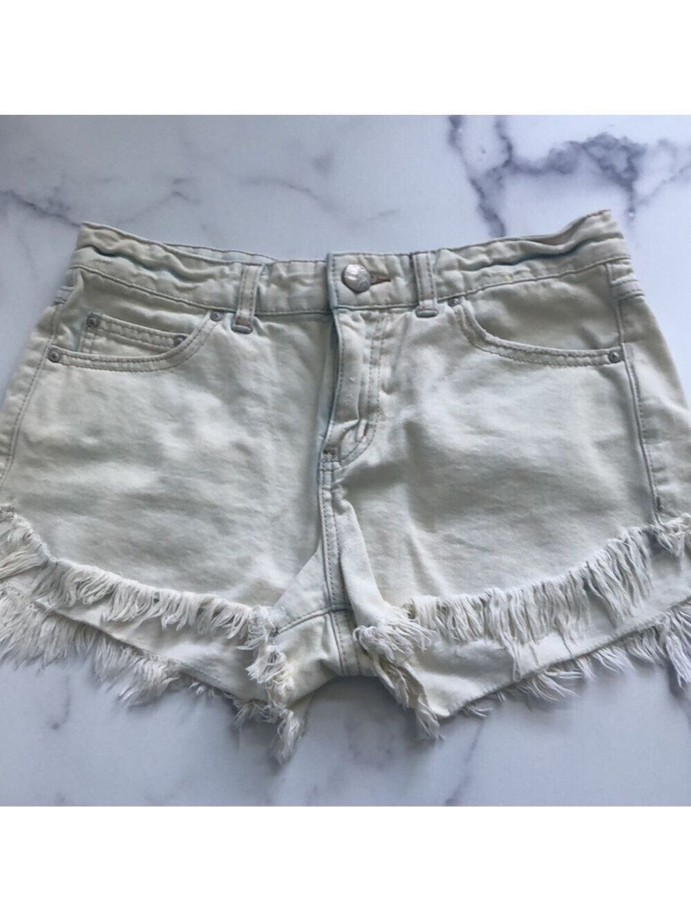 Free People Frayed Cut Offs Flat Front Light Wash Denim Shorts Size 26
